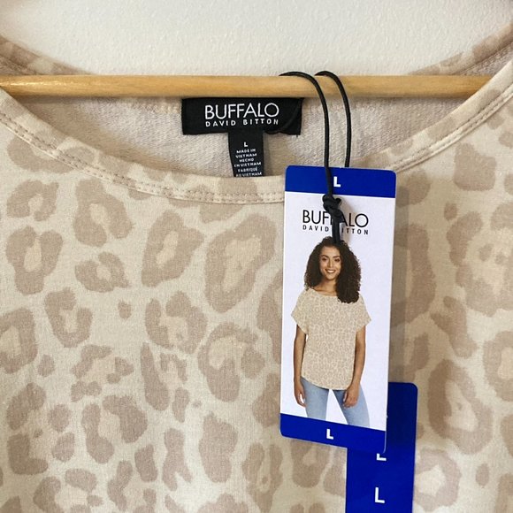 BNWT Buffalo Women's Soft Animal Print T Shirt Top Size Large - Picture 7 of 10
